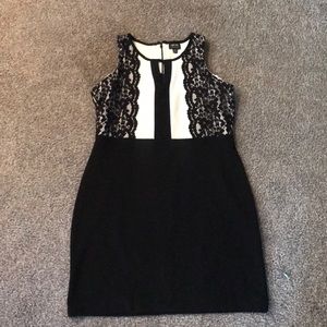 Black/ white Lace Dress Size XL
